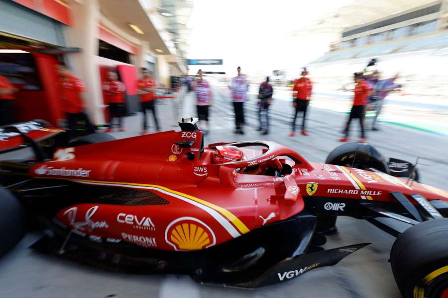 Leclerc leaves the garage 