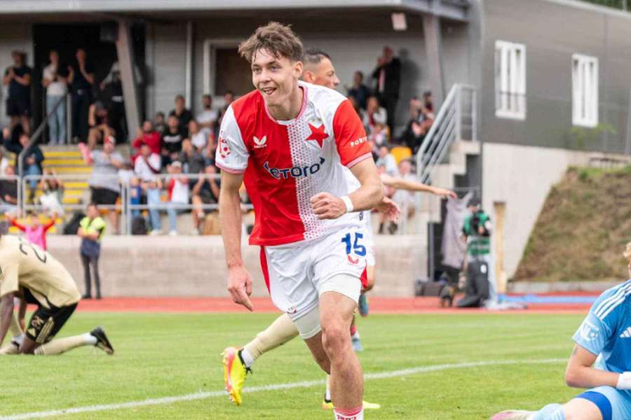 Artis získal z pražské Slavie útočníka Daniela Toulu Artis získal z pražské Slavie útočníka Daniela Toulu