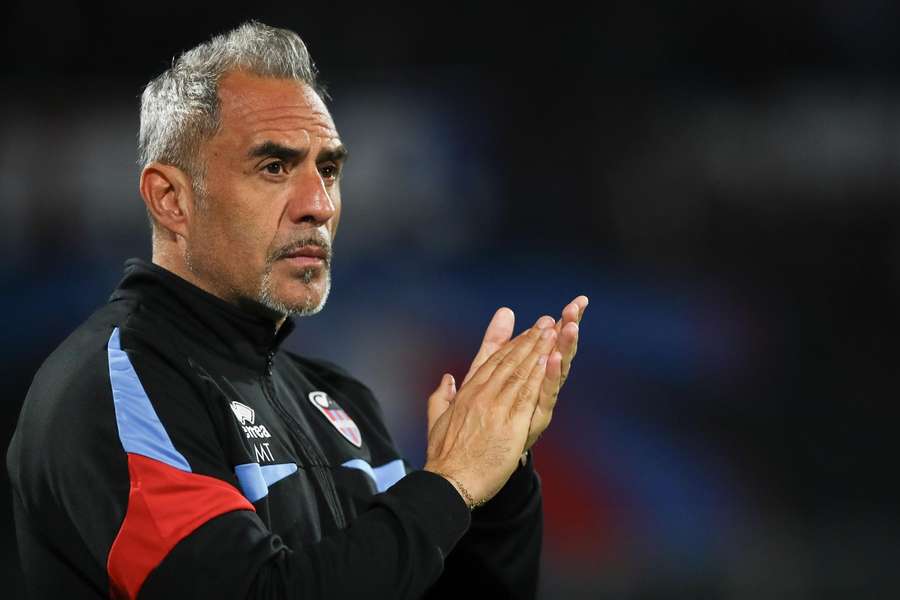 Calcio: Catania esonera il tecnico Toscano e l'allenatore in seconda Napol Calcio: Catania esonera il tecnico Toscano e l'allenatore in seconda Napol