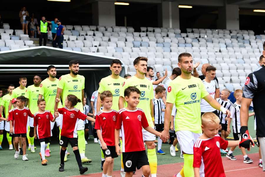 Poli Iași într-un meci de Cupă cu ”U”