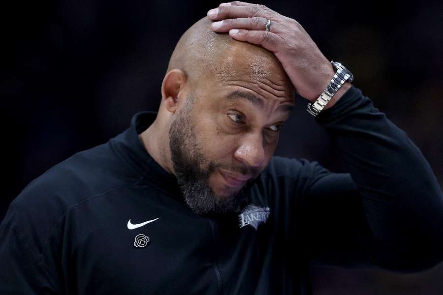 Darvin Ham deixa o Lakers após eliminação para o Denver Nuggets