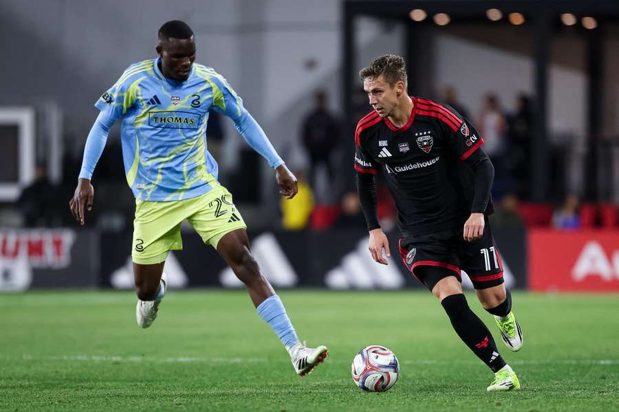 Louis Munteanu, primul meci pentru DC