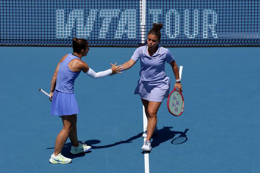 Jasmine Paoliniová a Sara Erraniová jsou v Miami ve finále.