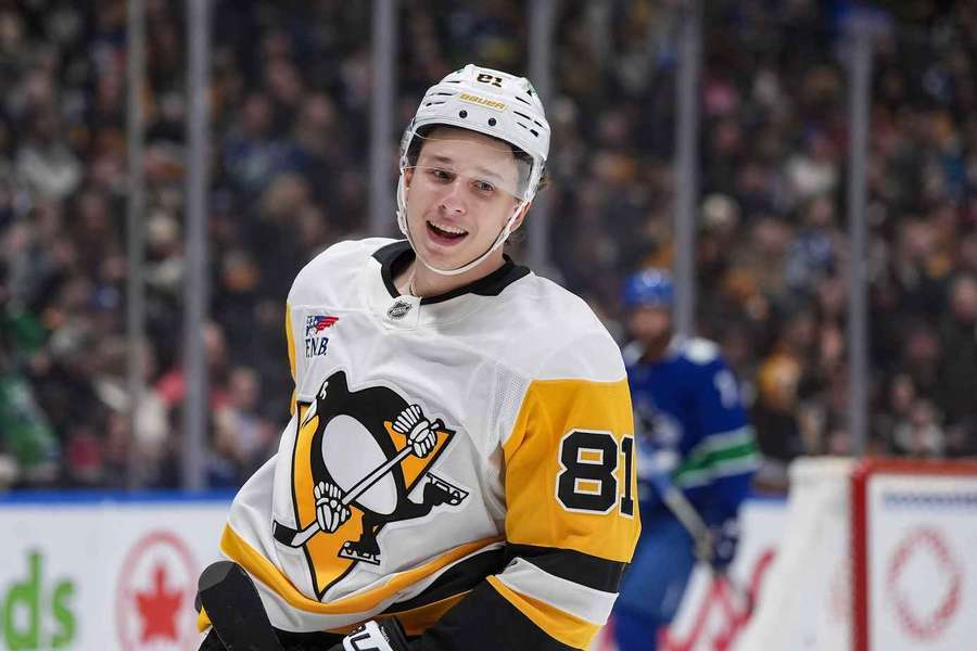 Kindel v dresu Pittsburghu. Kindel v dresu Pittsburghu.
