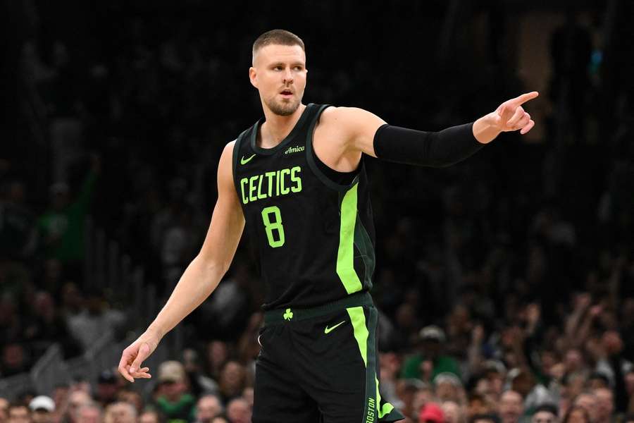 Kristaps Porzingis se vrátil do zápasového rytmu po operaci nohy.