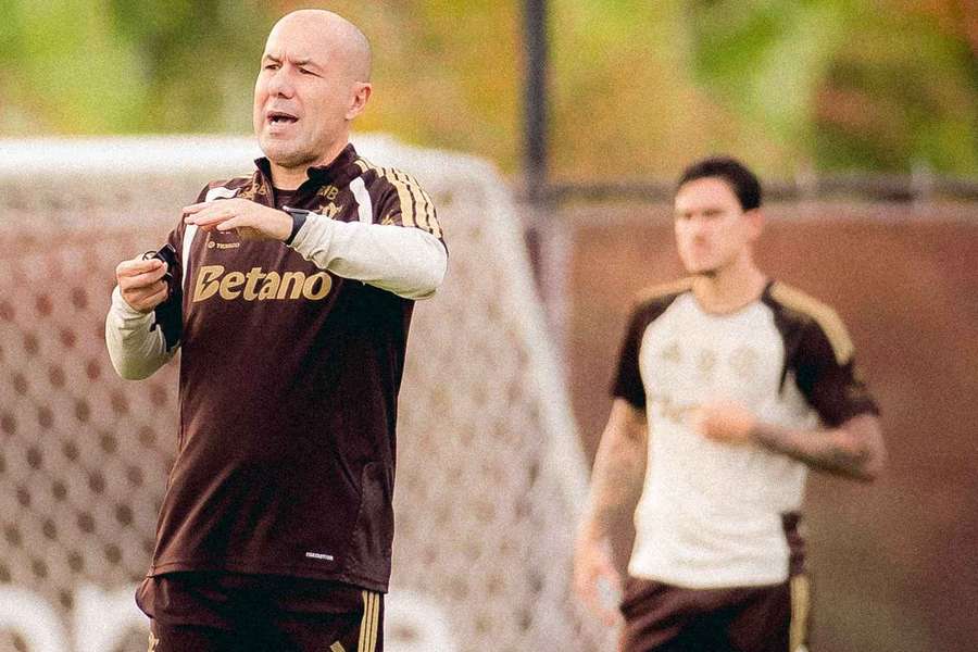 Leonardo Jardim já trabalha no Flamengo