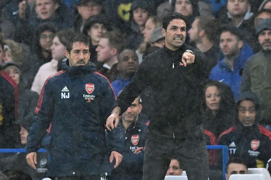 El Arsenal de Arteta llegan líderes de la Premier al parón mundialista.