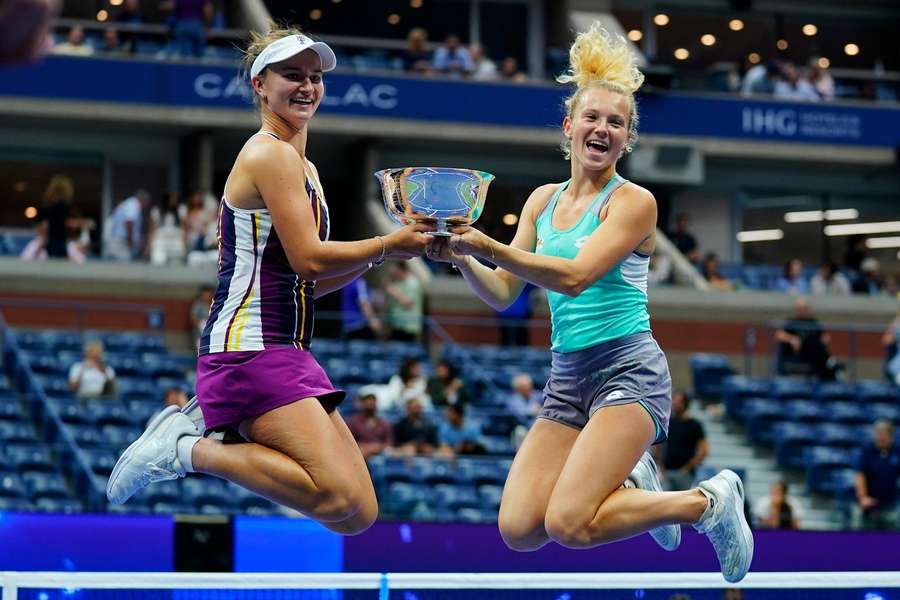 České duo Krejčíková, Siniaková v New Yorku zkompletovalo kariérní Grand Slam.
