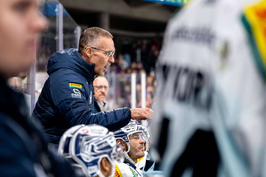 Ansprache von Dresdens Headcoach Gerry Fleming