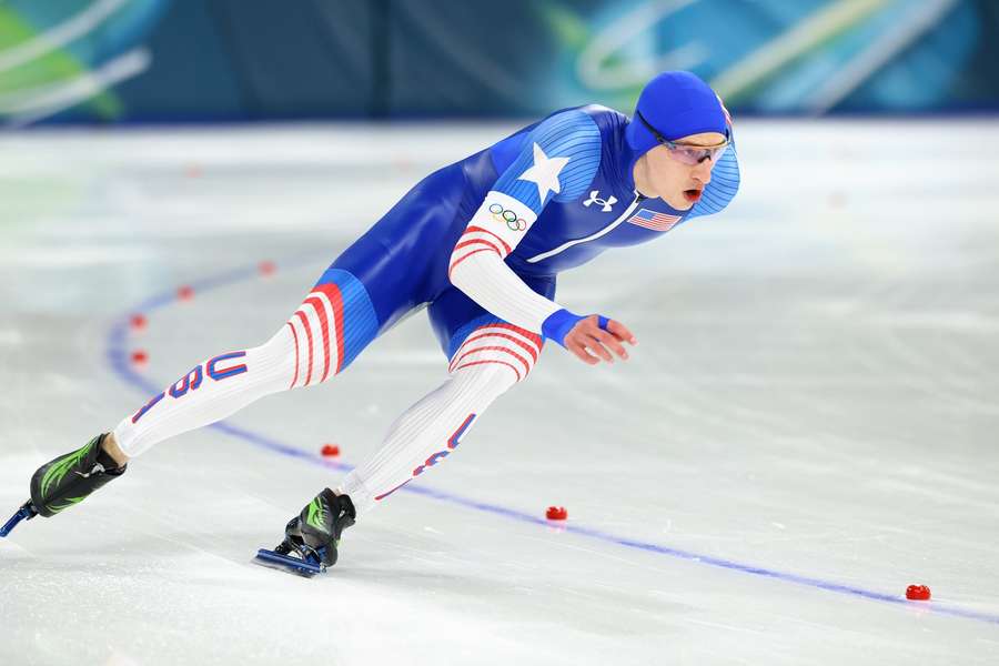 Il 21enne Jordan Stolz è il favorito nei 1500 metri maschili nel pattinaggio di velocità