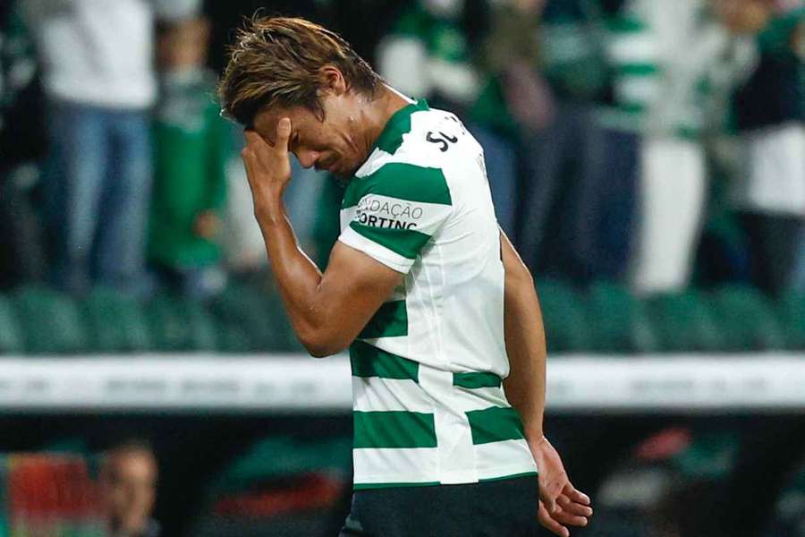 Hidemasa Morita poderá estar a caminho da Premier League após ter saído do Sporting a custo zero Hidemasa Morita poderá estar a caminho da Premier League após ter saído do Sporting a custo zero