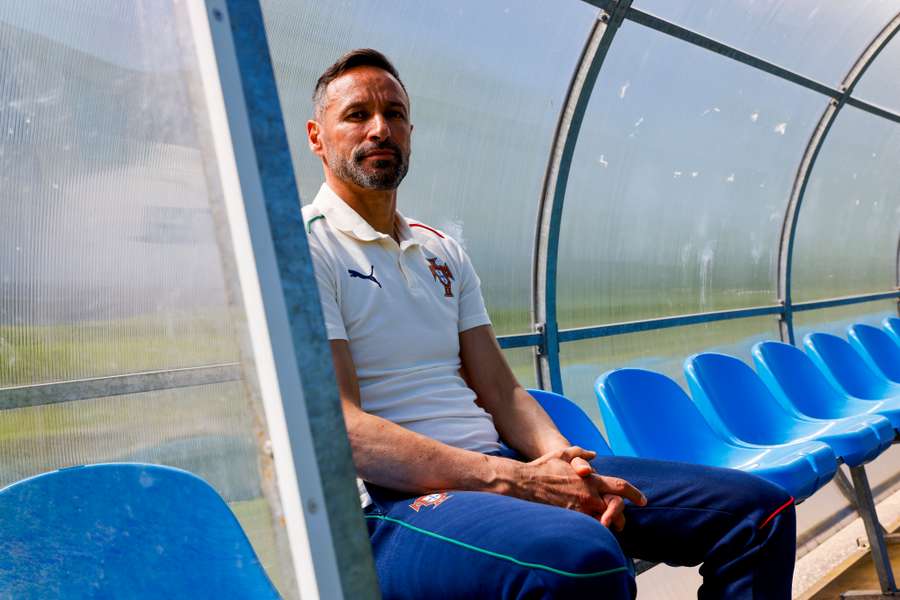 Bino terá de descartar dois jogadores
