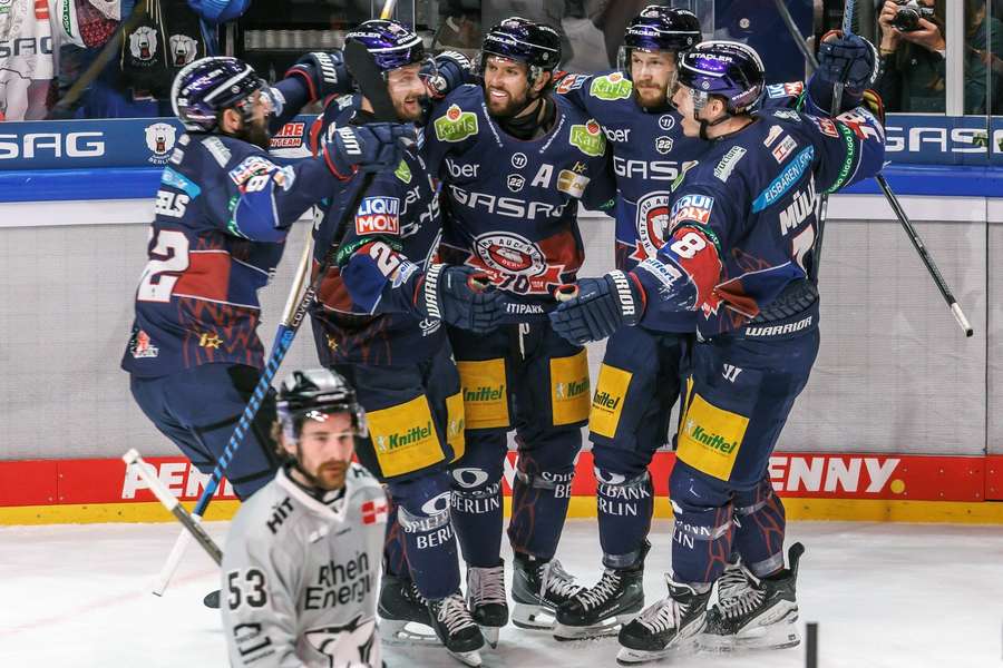 Die Eisbären Berlin holen sich die Krone der DEL.