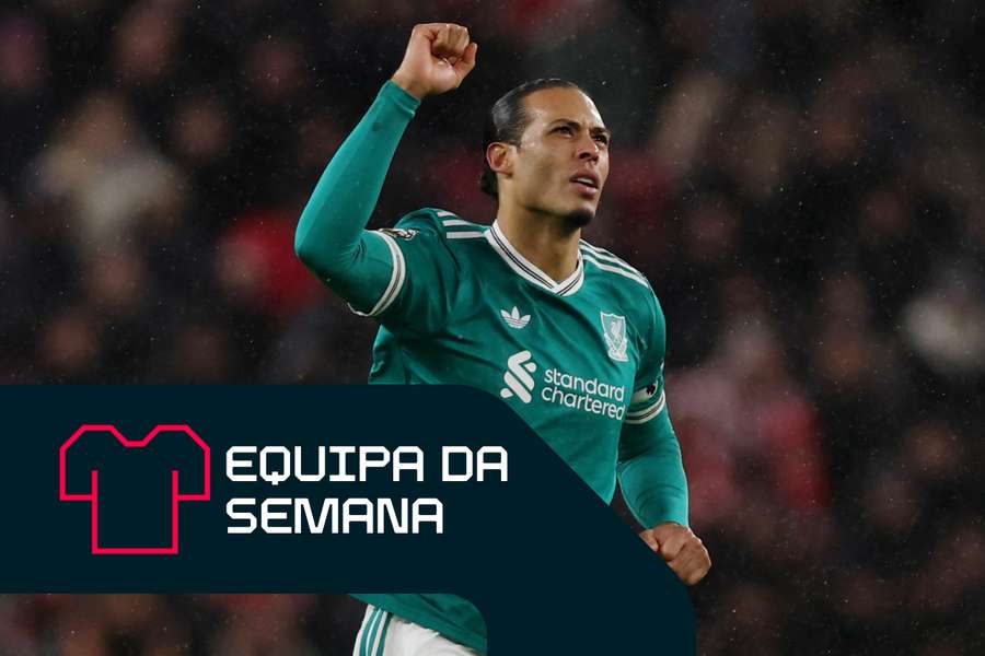 Virgil van Dijk, do Liverpool, celebra frente ao Sunderland