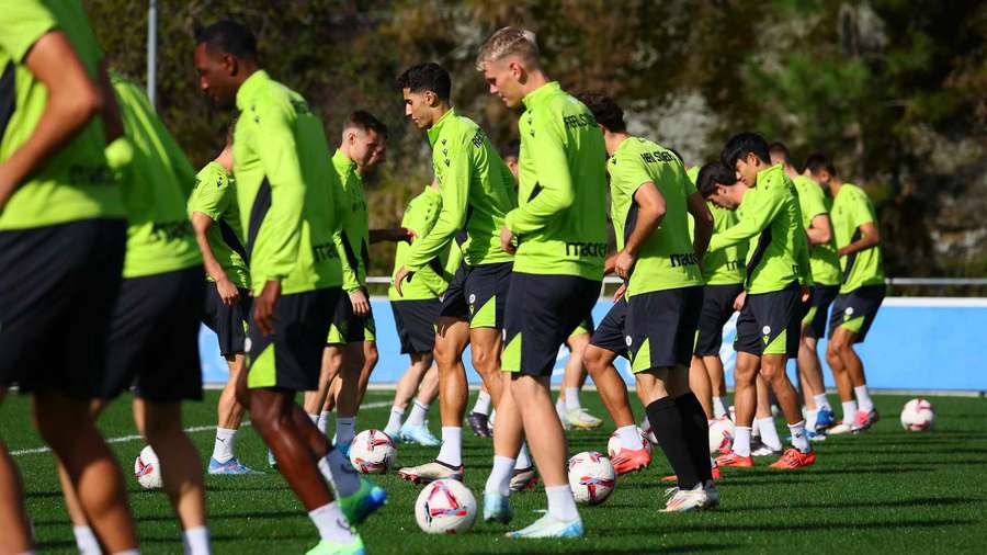 Entrenamiento de la Real Sociedad antes de jugar contra el Girona