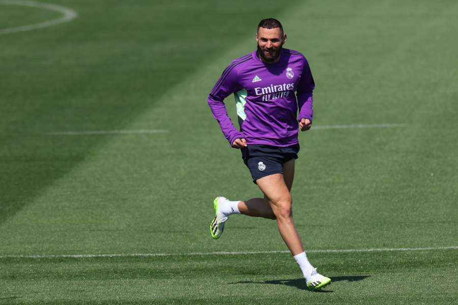 Karim Benzema entrena con el Real Madrid 