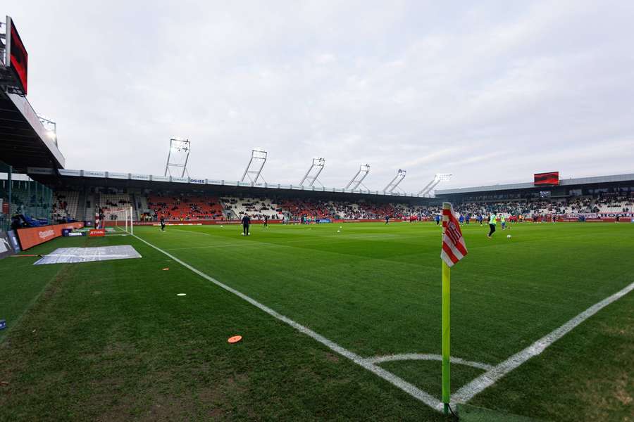 Wiceprezes Cracovii uderza w Elżbietę Filipiak: "To jest nasza działka!" Wiceprezes Cracovii uderza w Elżbietę Filipiak: "To jest nasza działka!"