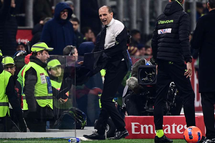 Massimiliano Allegri, espulso nel recupero della gara d'andata Massimiliano Allegri, espulso nel recupero della gara d'andata