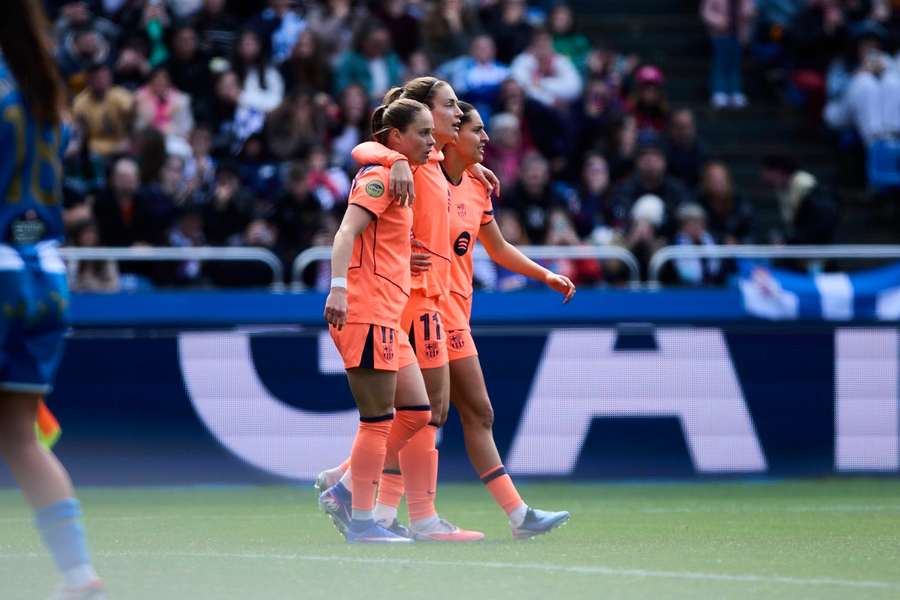 Alexia, goleadora en Coruña