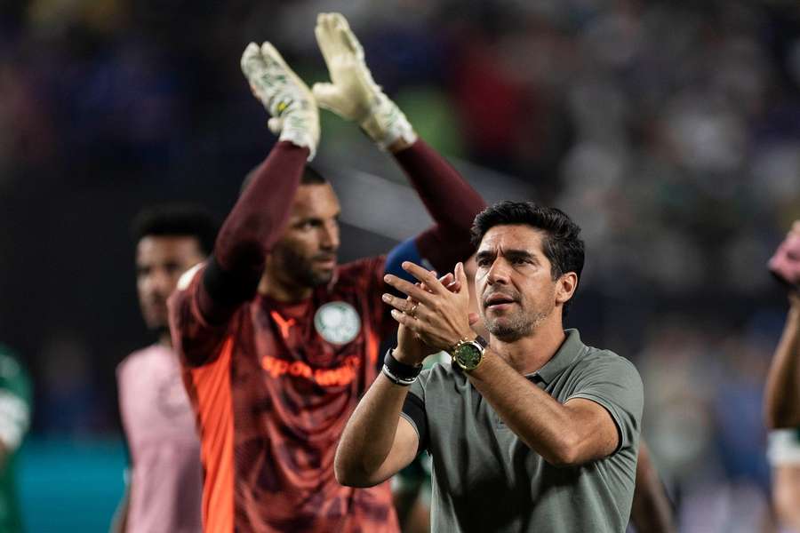 Abel Ferreira tenta montar o time com alguns desfalques