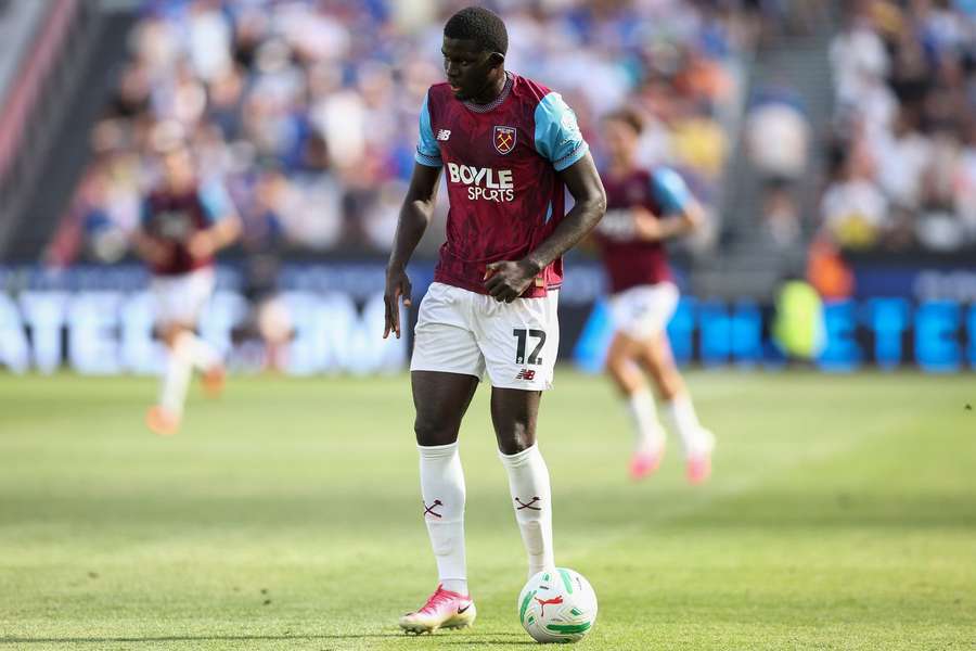 West Ham accept HUGE Brentford offer for El Hadji Malick Diouf West Ham accept HUGE Brentford offer for El Hadji Malick Diouf
