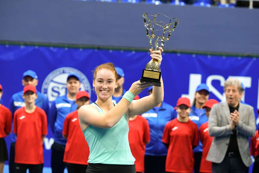 Seidelová s víťaznou trofejou.