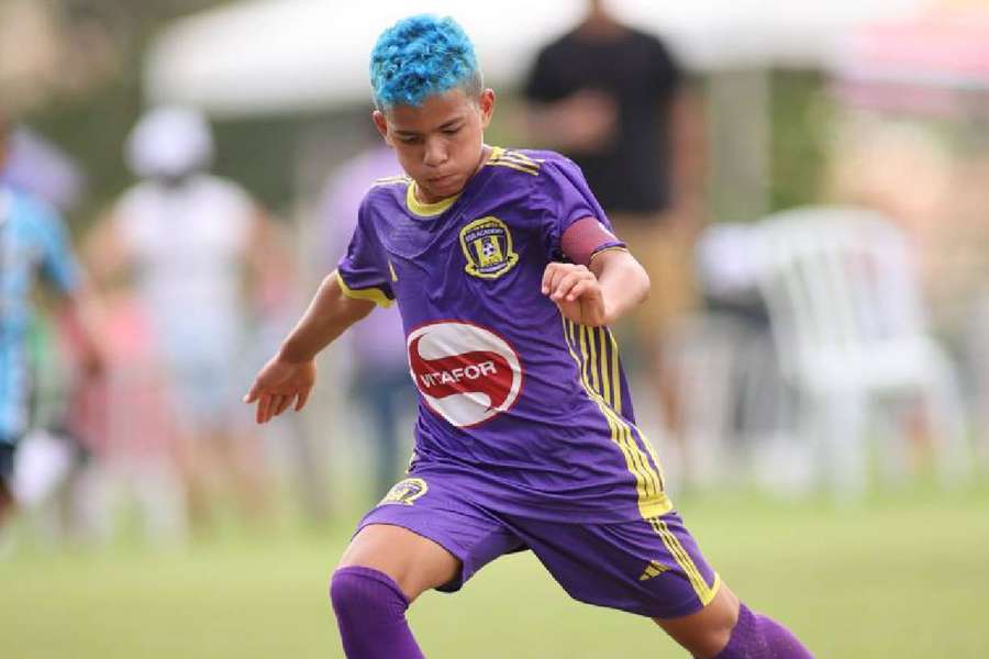 Contatos dos agentes com clubes facilitam transferência dos jovens para grandes clubes nacionais