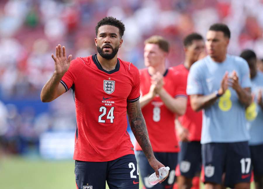 Rhys James, da Inglaterra, após amistoso contra a Nova Zelândia Rhys James, da Inglaterra, após amistoso contra a Nova Zelândia