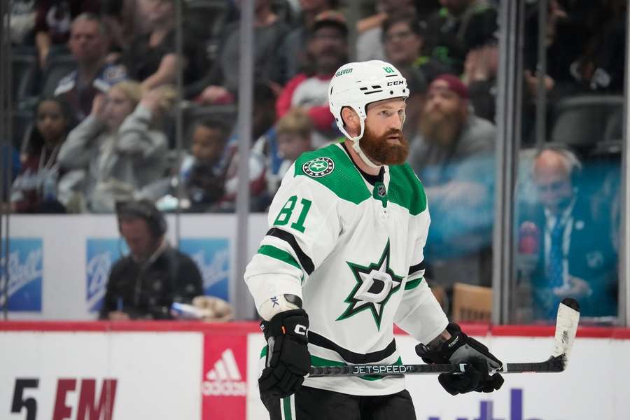 Jordie Benn má namierené do Švajčiarska.