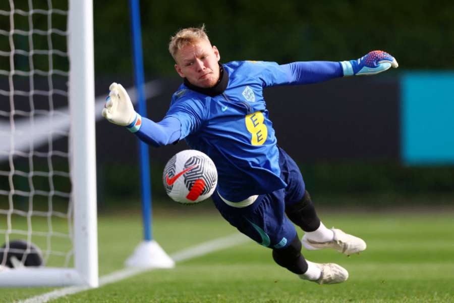 Aaron Ramsdale under træning med England