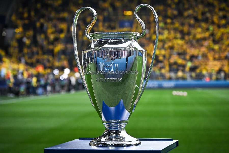 Anglia sparge barierele în Champions League