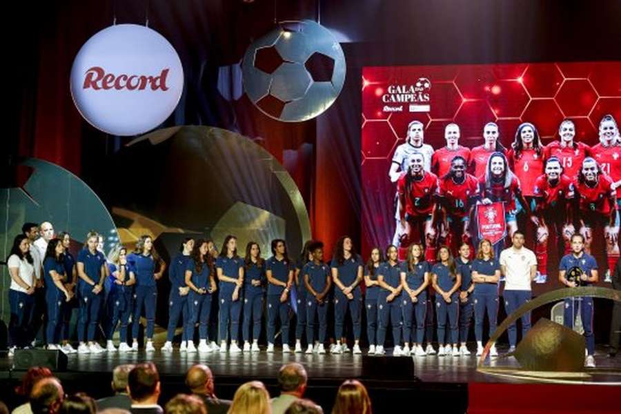 Seleção Nacional feminina foi distinguida com o prémio "Inspiração" atribuído na Gala das Campeãs