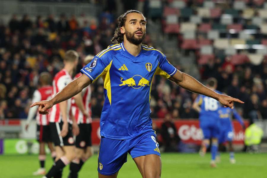 Calvert-Lewin celebrates goal Calvert-Lewin celebrates goal