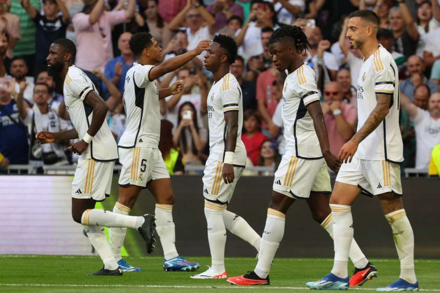 Real Madrid procura voltar a vencer o campeonato, depois de o Barcelona ter sido campeão na época passada