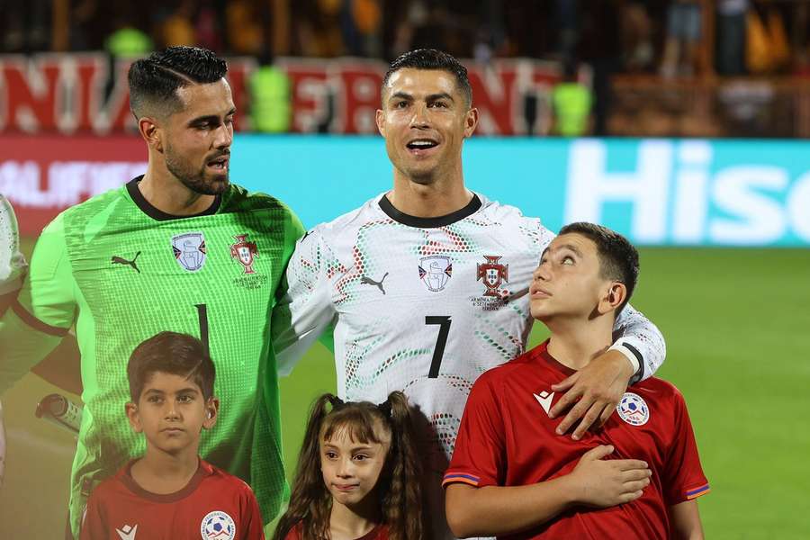 Ronaldo e o jovem que agora é seu amigo