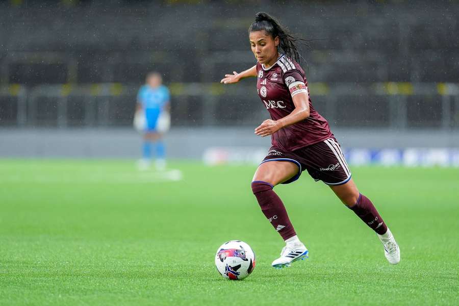 Daïna Bourma (Servette) : "Retrouver l'OL et Selma Bacha en Ligue des champions, c'est très émouvant" Daïna Bourma (Servette) : "Retrouver l'OL et Selma Bacha en Ligue des champions, c'est très émouvant"