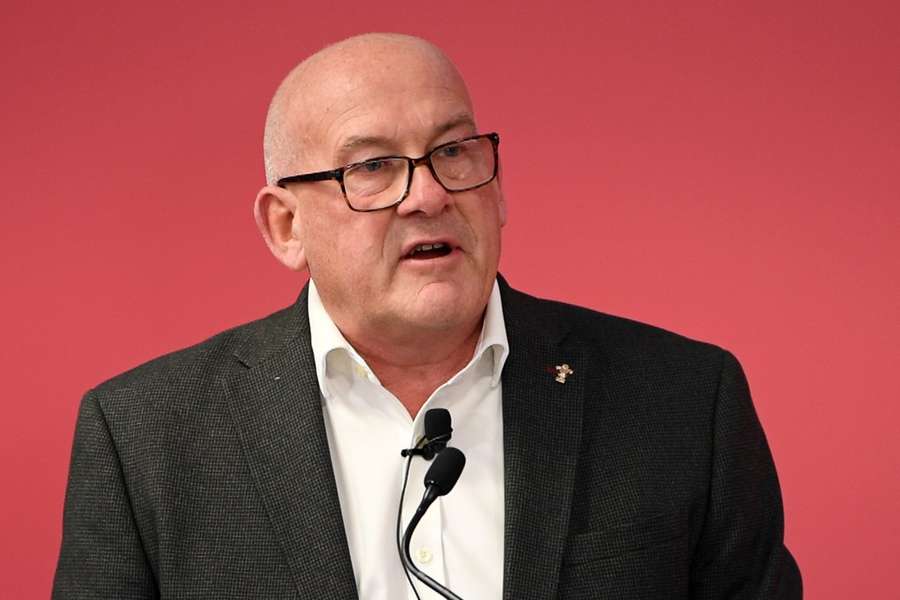 Presidente da WRU, Richard Collier-Keywood Presidente da WRU, Richard Collier-Keywood