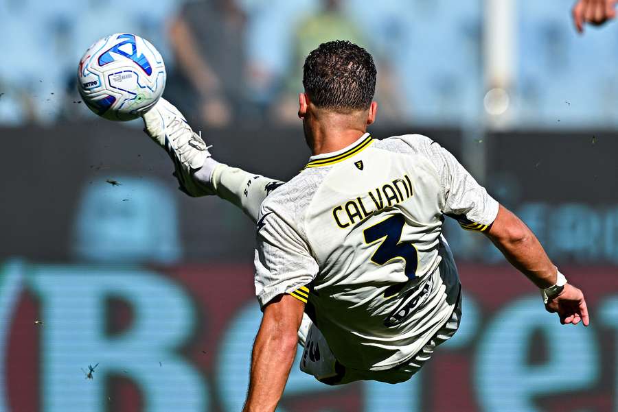 Calvani in acrobazia