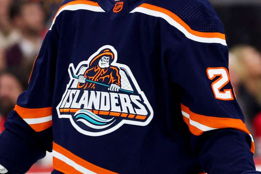 Jeden z dresov NY Islanders. Jeden z dresov NY Islanders.