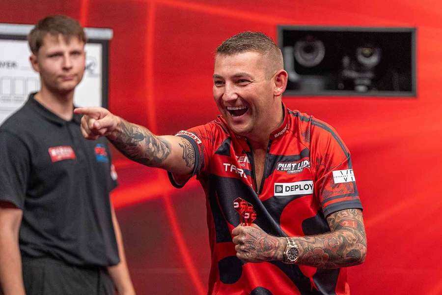 Aspinall makes emphatic start to title defence as Schmidt's dream run goes on Aspinall makes emphatic start to title defence as Schmidt's dream run goes on