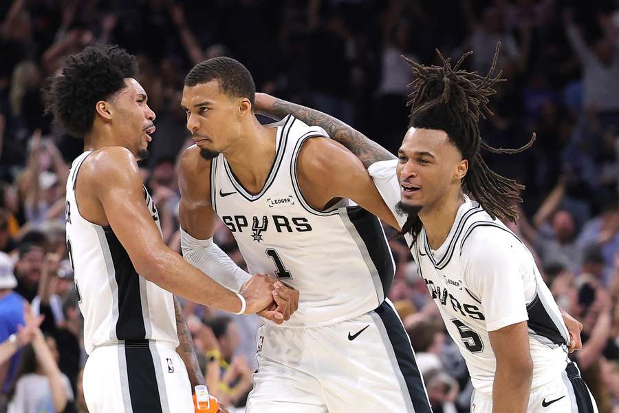 Les Spurs dimanche soir.