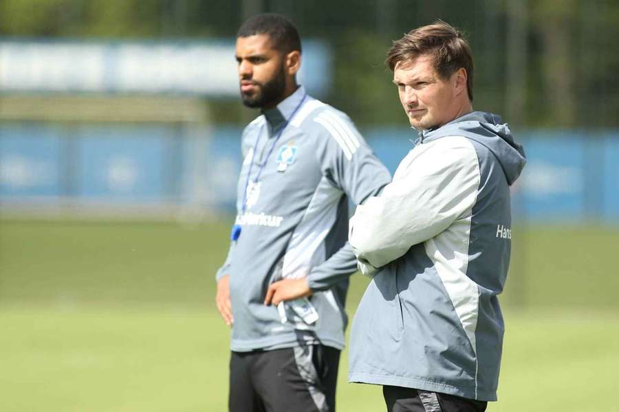 HSV-Coach Polzin (r.) hat keine Angst vor dem Spiel gegen Ulm
