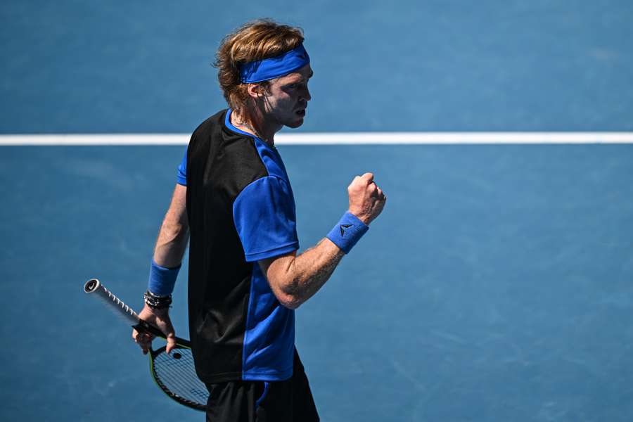 Rublev fait une entrée fracassante dans l'Open d'Australie.