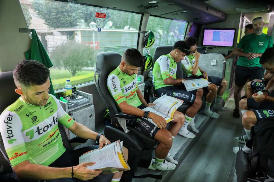 O ciclista Bruno Silva aventurou-se a renovar um autocarro