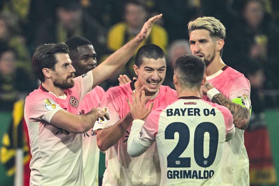 Maza leva a equipa farmacêutica aos quartos de final Maza leva a equipa farmacêutica aos quartos de final