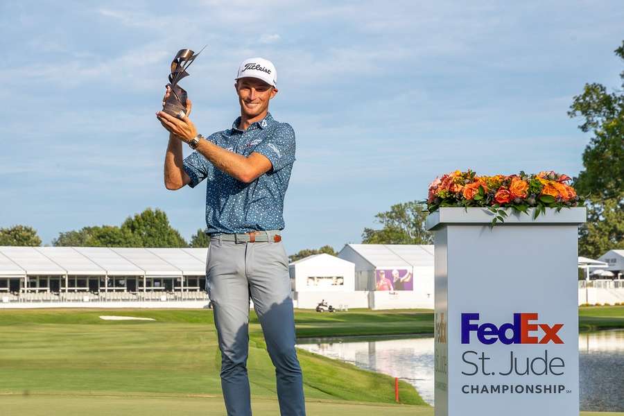 Zalatoris claims maiden PGA Tour title after thrilling play-off with Straka