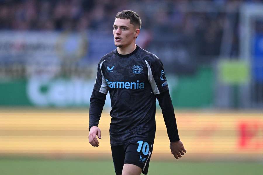 Florian Wirtz ao serviço do Leverkusen