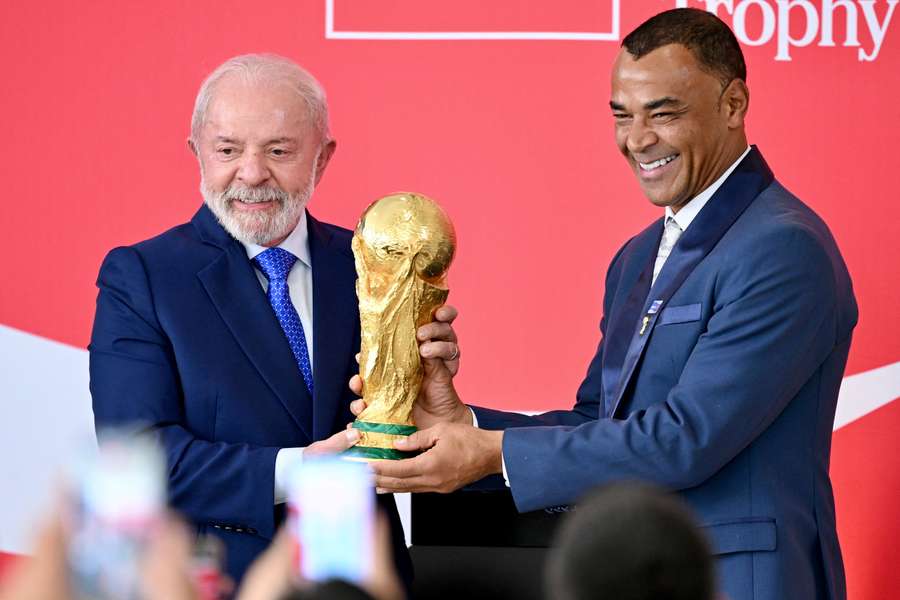 Cafu: Brazylia, jako pięciokrotny mistrz świata, jest faworytem mistrzostw świata