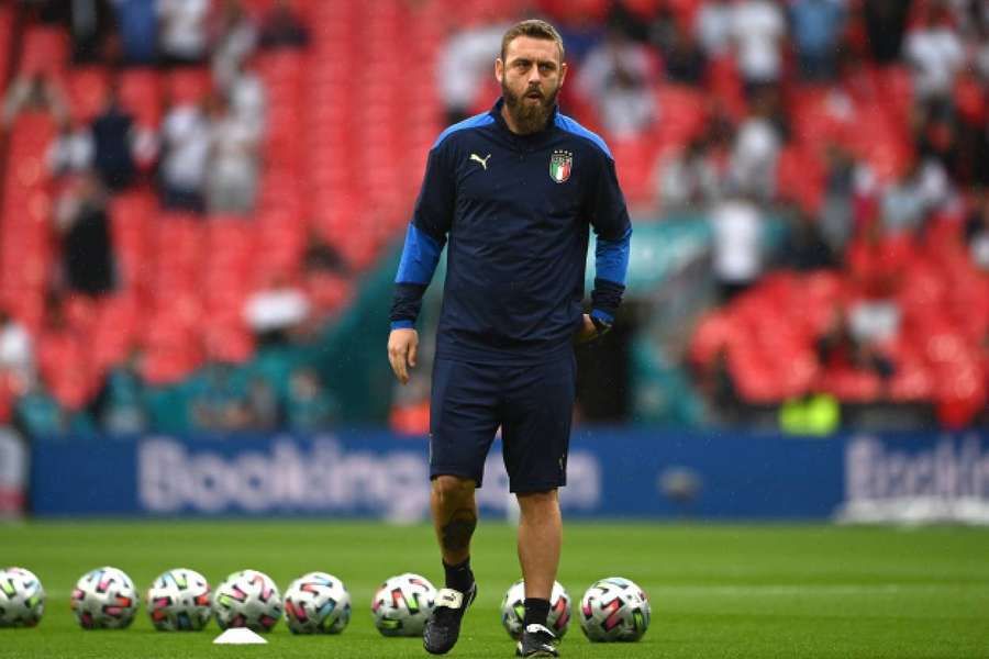 De Rossi pictured in 2021 when acting as Italy's assistant coach