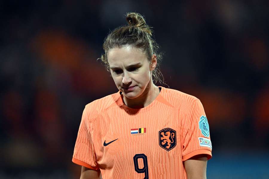 Vivianne Miedema deed niet mee op de training in Sevilla